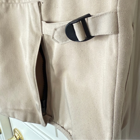 Beige and Black Photography Utility Vest Size XL - Picture 8 of 13